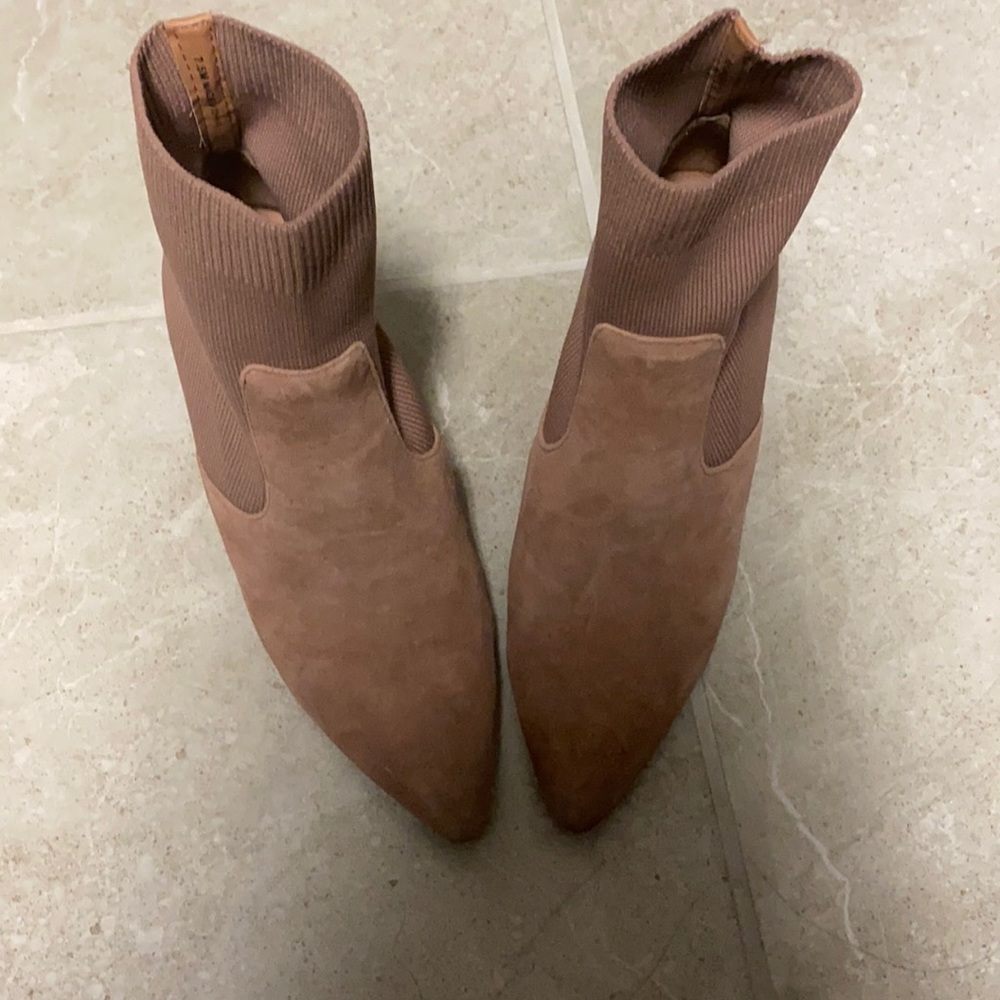 Steve Madden beige booties